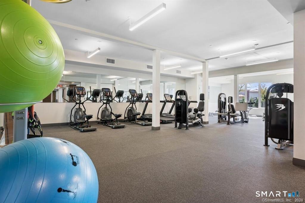 10 A Willard Road, Unit 236 Norwalk, CT 06851 - Photo 9 of 29 Gallery Image 9
