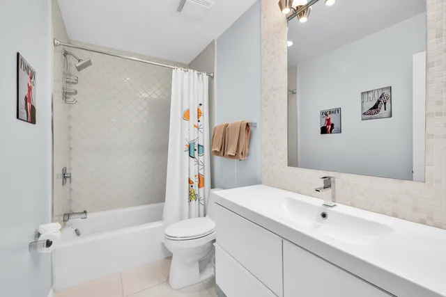 $959,900 | 566 East Flor Circle, Palm Springs, CA 92264