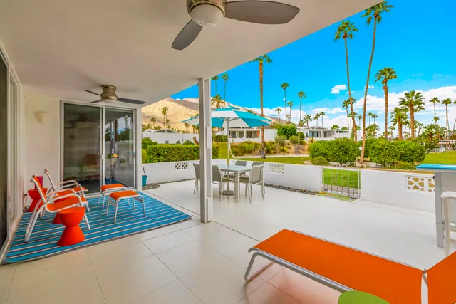 $959,900 | 566 East Flor Circle, Palm Springs, CA 92264