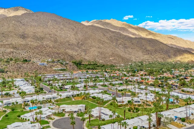 $959,900 | 566 East Flor Circle, Palm Springs, CA 92264