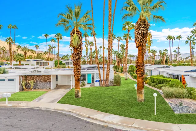 $959,900 | 566 East Flor Circle, Palm Springs, CA 92264