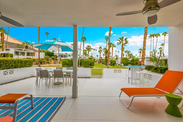 $959,900 | 566 East Flor Circle, Palm Springs, CA 92264
