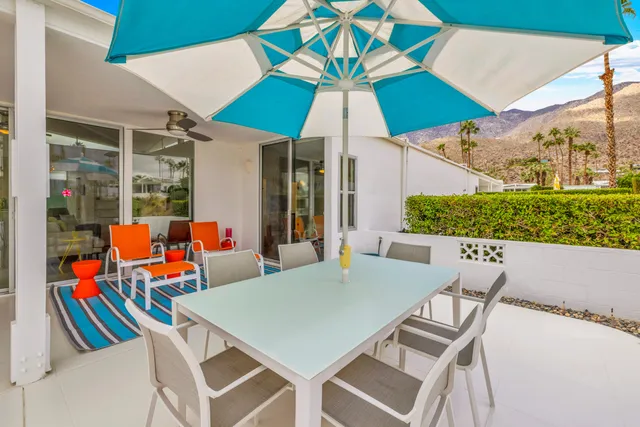 $959,900 | 566 East Flor Circle, Palm Springs, CA 92264