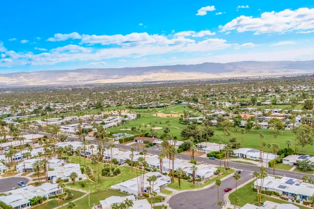 $959,900 | 566 East Flor Circle, Palm Springs, CA 92264