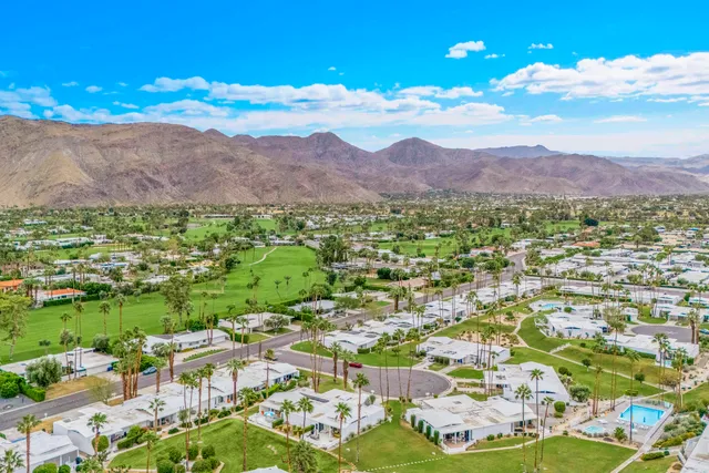 $959,900 | 566 East Flor Circle, Palm Springs, CA 92264