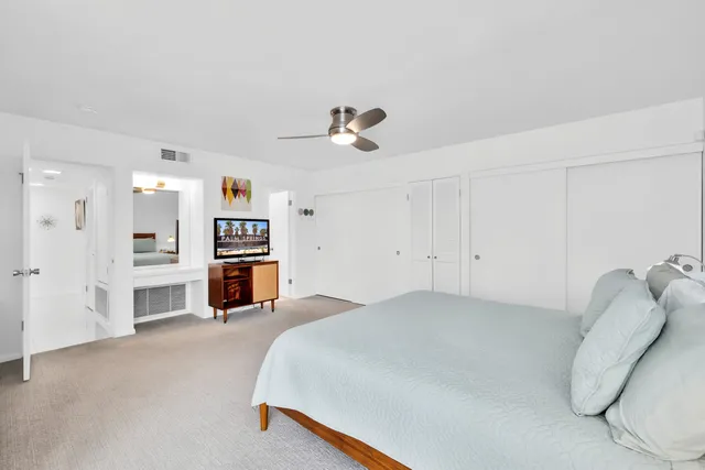 $959,900 | 566 East Flor Circle, Palm Springs, CA 92264