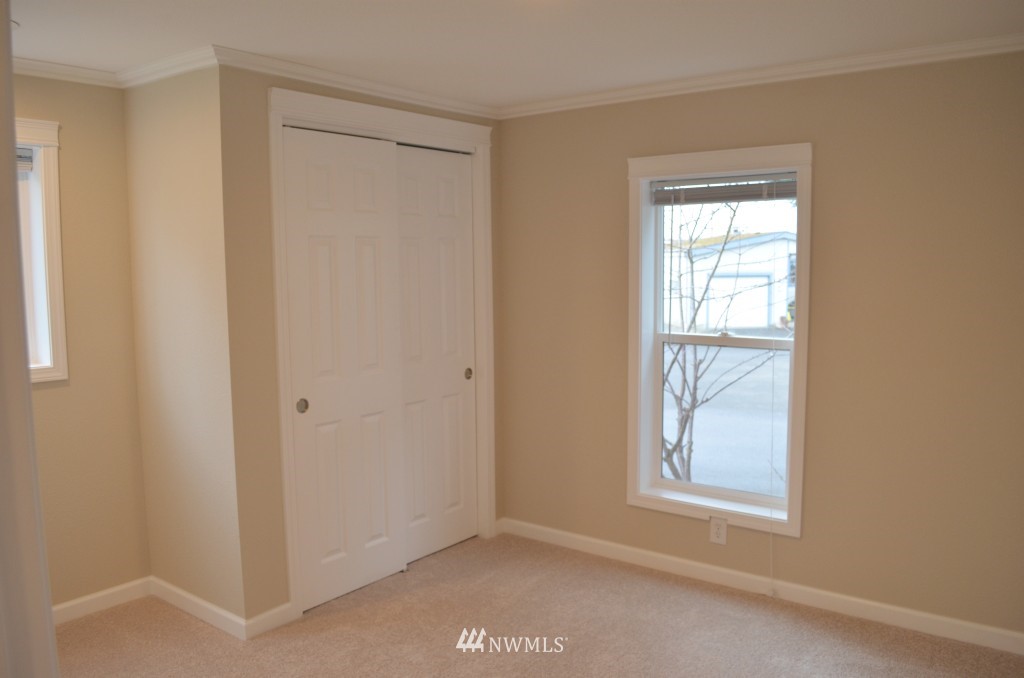 19812 127th Court Northeast Bothell, WA 98011 - Photo 12 of 19 Gallery Image 12