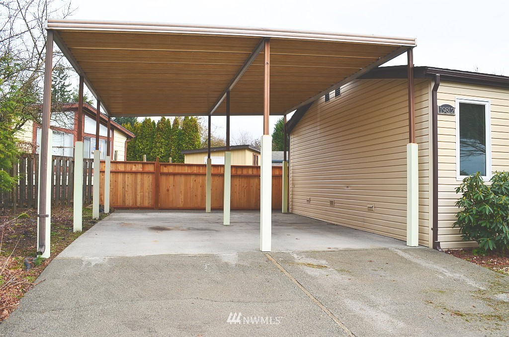 19812 127th Court Northeast Bothell, WA 98011 - Photo 18 of 19 Gallery Image 18