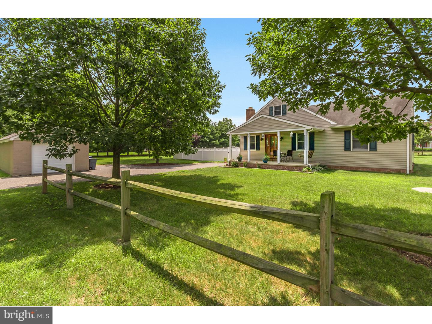 217 Cemetery Road Mount Laurel, NJ 08054 - Photo 2 of 24 Gallery Image 2