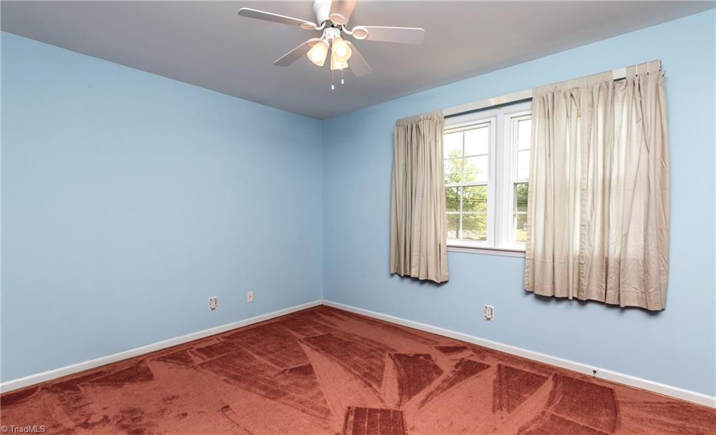 1309 Fleming Road Greensboro, NC 27410 - Photo 14 of 24