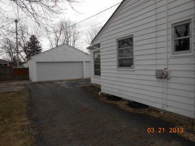 780 South Hampton Road Columbus, OH 43227 - Photo 3 of 15