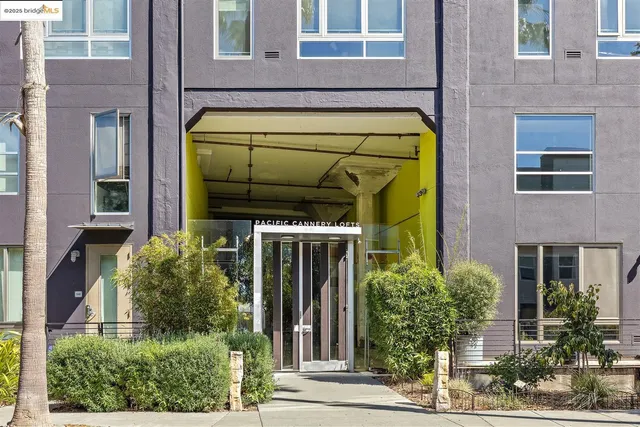 a view of building with door