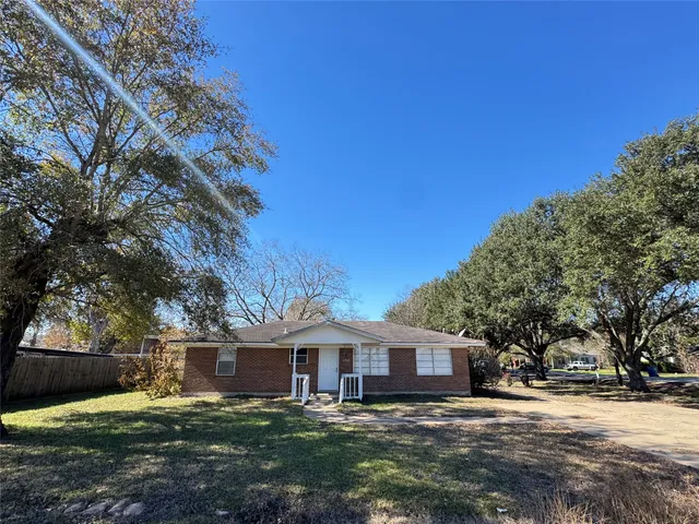 $1,450 | 2205 Farr Street, Waller, TX 77484