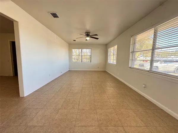 $1,450 | 2205 Farr Street, Waller, TX 77484