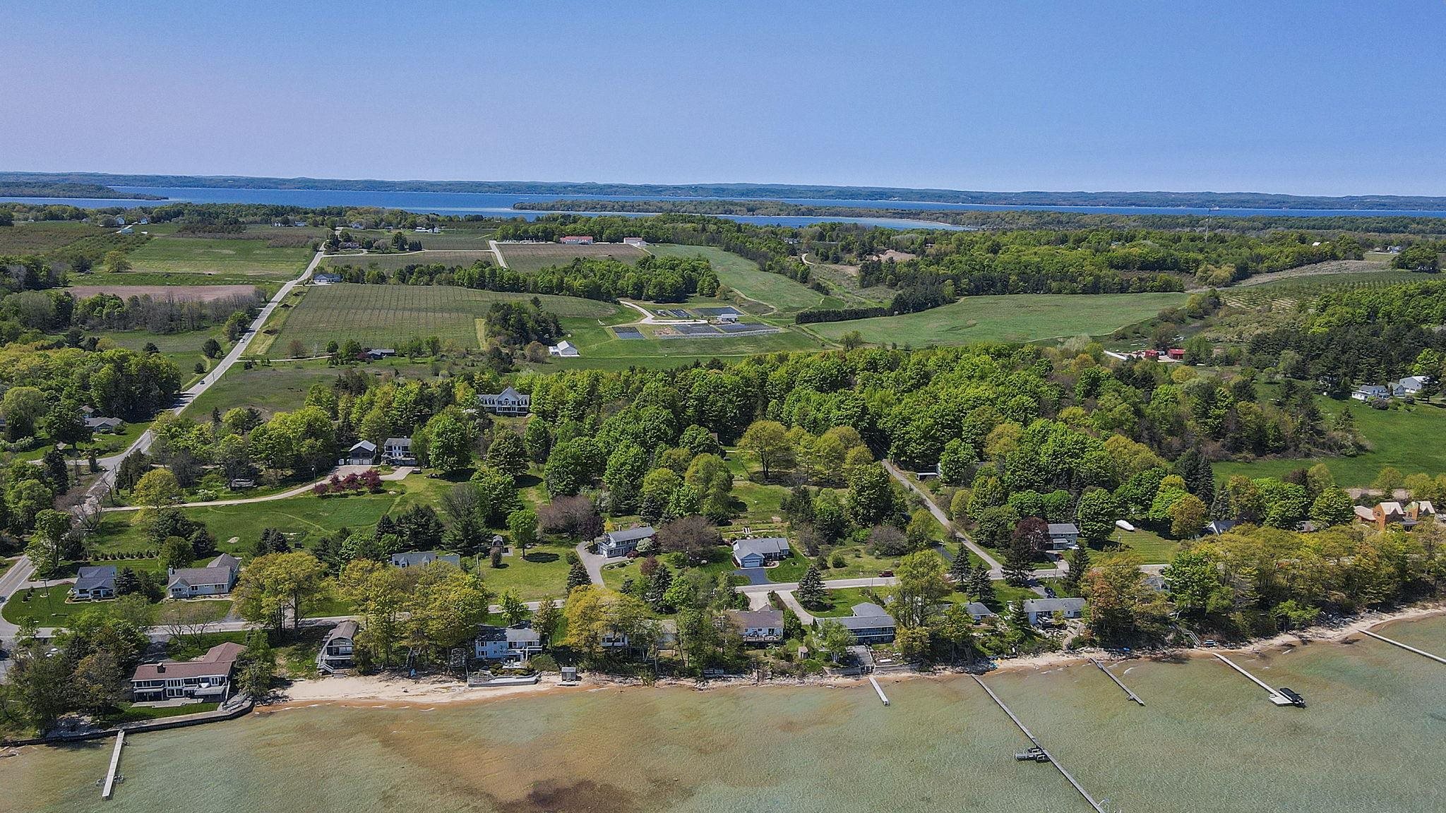 13637 Bluff Road Traverse City, MI 49686 - Photo 62 of 70