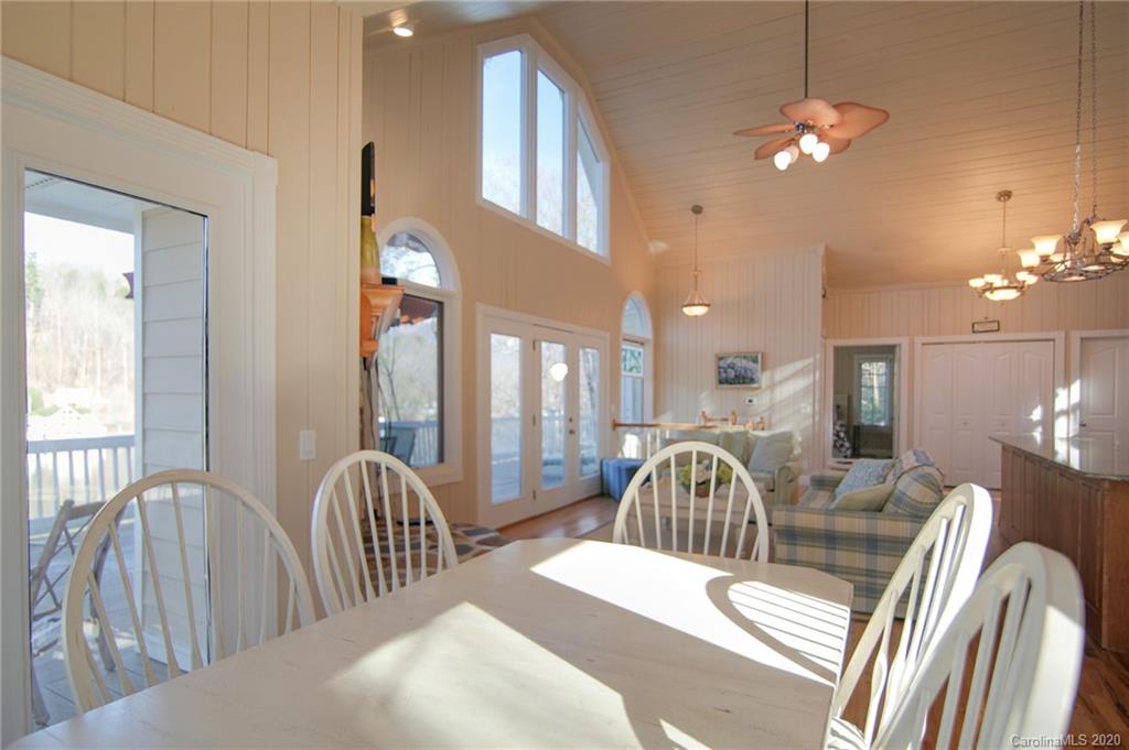 140 Lakeridge Rd Lake Lake Lure, NC 28746 - Photo 7 of 37