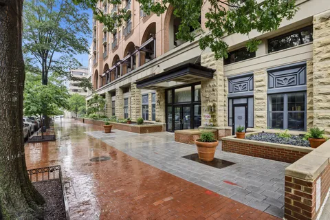 $865,000 | 1111 25th Street Northwest, Unit 906, Washington, DC 20037