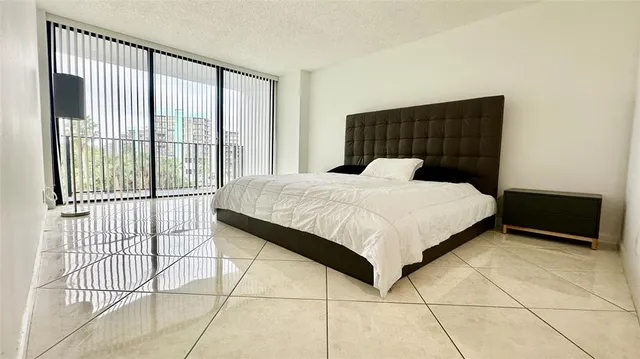 $2,150 | 200 Leslie Drive, Unit 523, Hallandale Beach, FL 33009