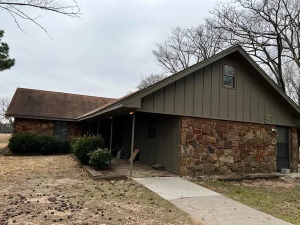 $199,000 | 2167 Highway 76, Wilson, OK 73463