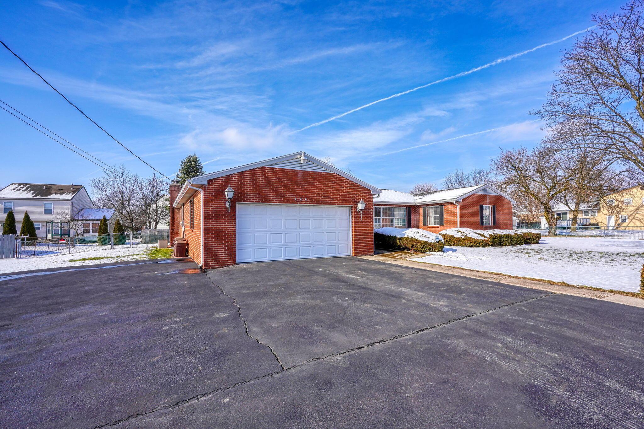 271 Norton Road Columbus, OH 43228 - Photo 40 of 41 271 Norton Road (8)