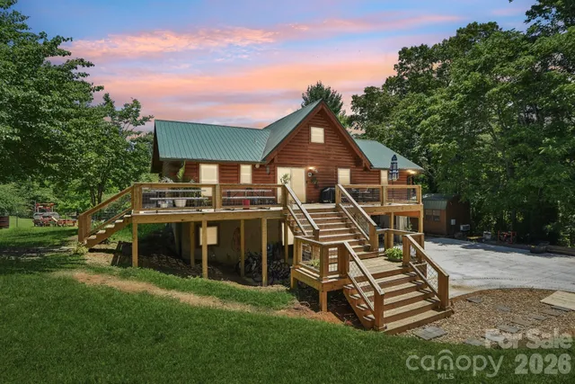 $549,900 | 65 East Dream Street, Hendersonville, NC 28792