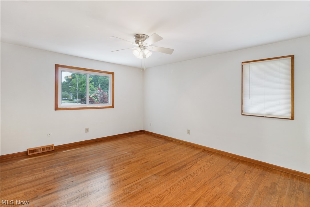 4749 Edenwood Road Cleveland, OH 44121 - Photo 13 of 35 Bedroom 1