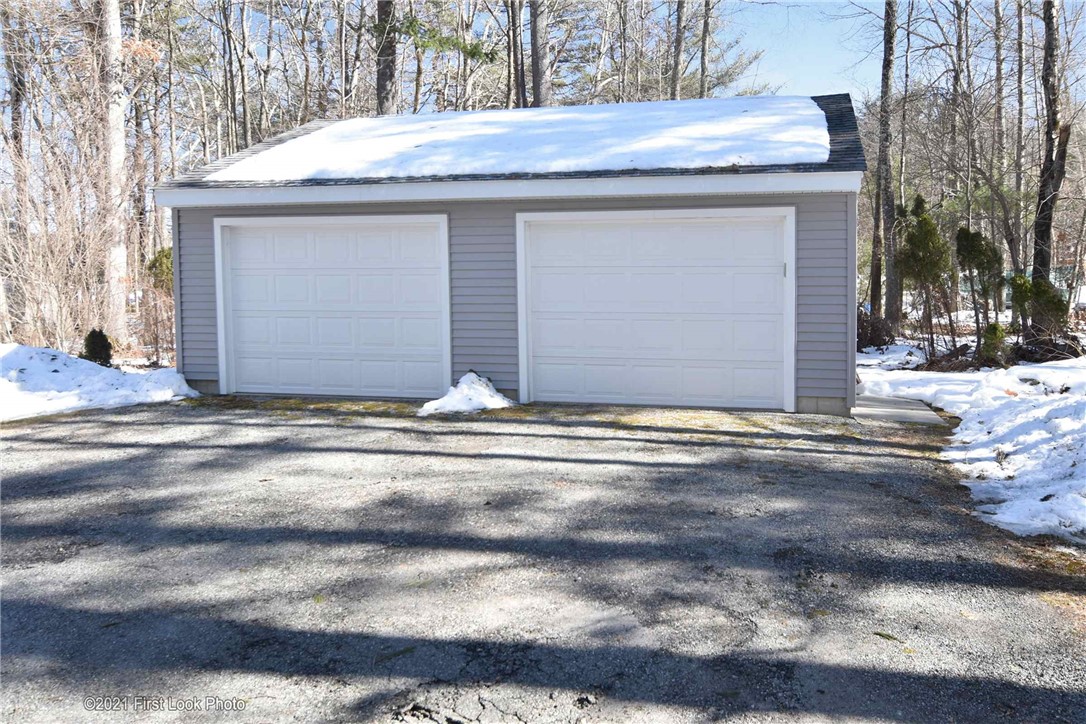 40 Pound Road Glocester, RI 02814 - Photo 24 of 30 Garage