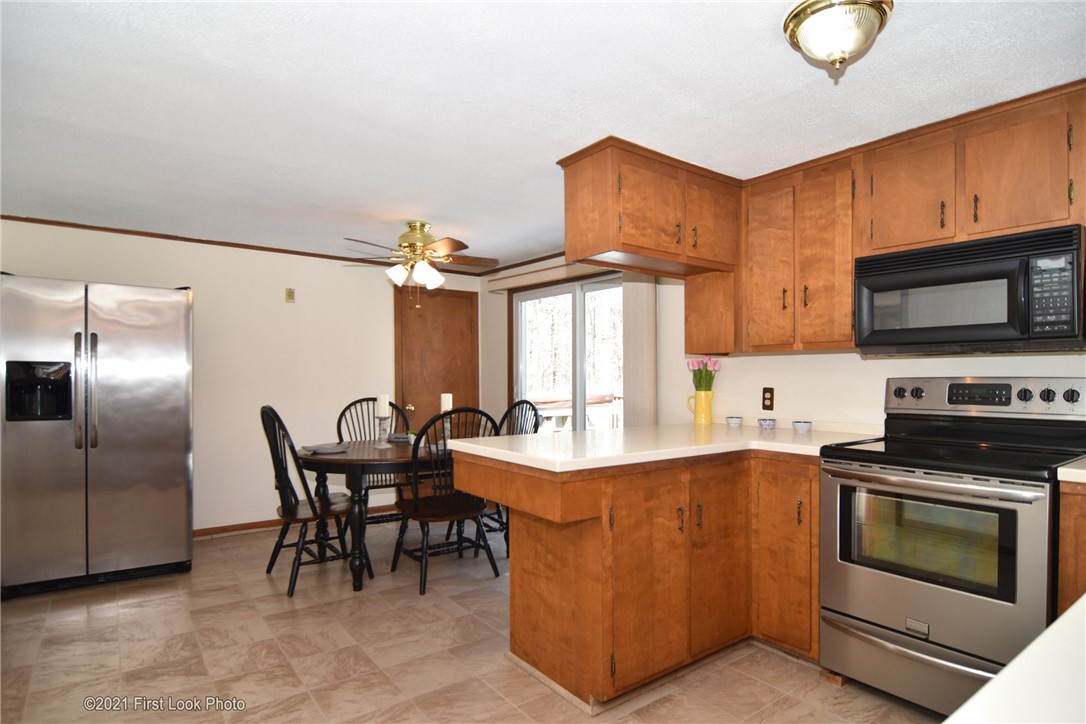 40 Pound Road Glocester, RI 02814 - Photo 7 of 30 Kitchen and Dining Area