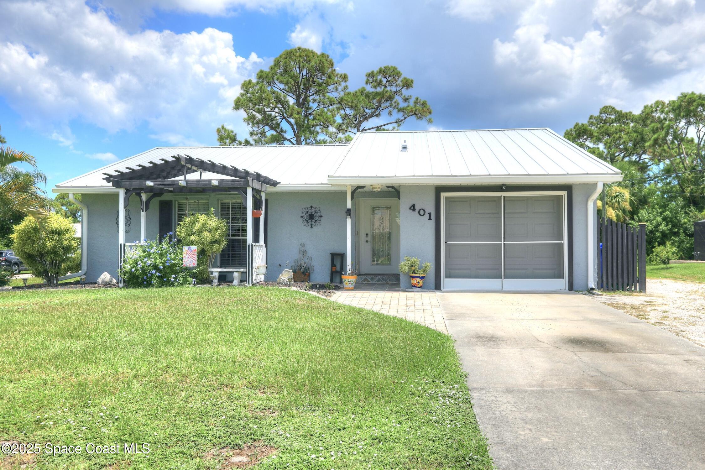 401 Lloyd Street Sebastian, FL 32958 - Photo 1 of 36 Front of home