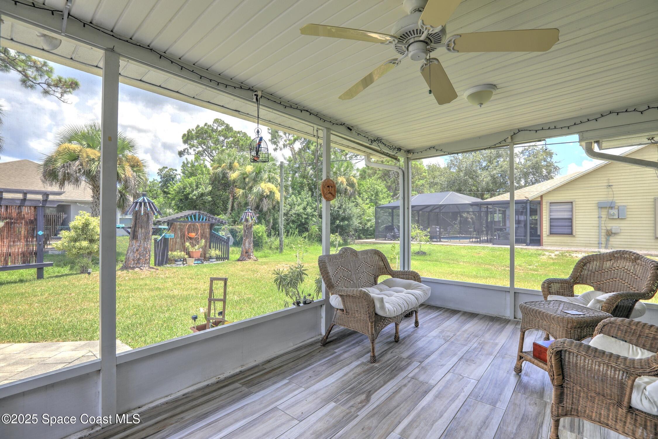401 Lloyd Street Sebastian, FL 32958 - Photo 27 of 36 M1