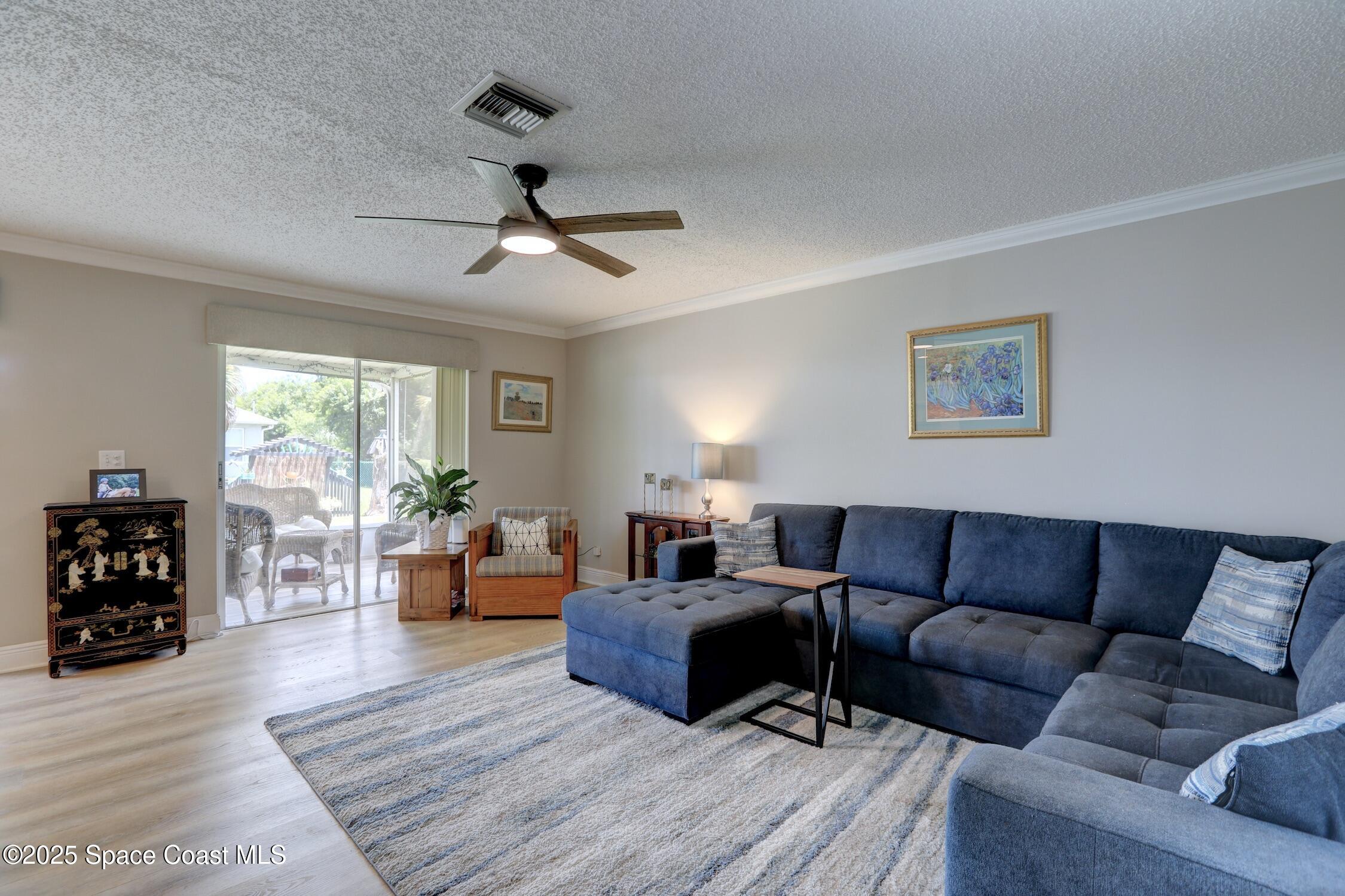 401 Lloyd Street Sebastian, FL 32958 - Photo 8 of 36 D4