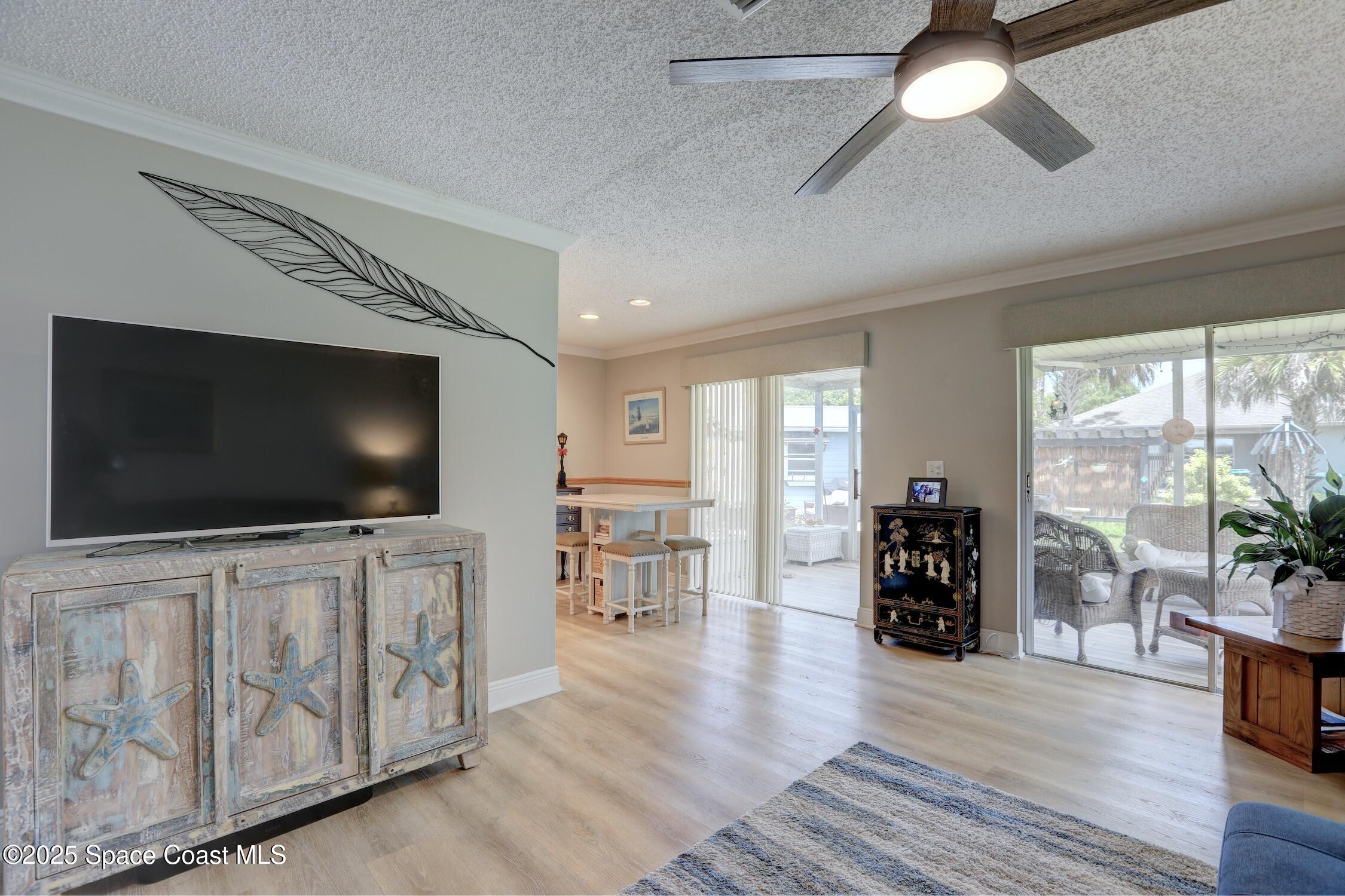 401 Lloyd Street Sebastian, FL 32958 - Photo 9 of 36 D5