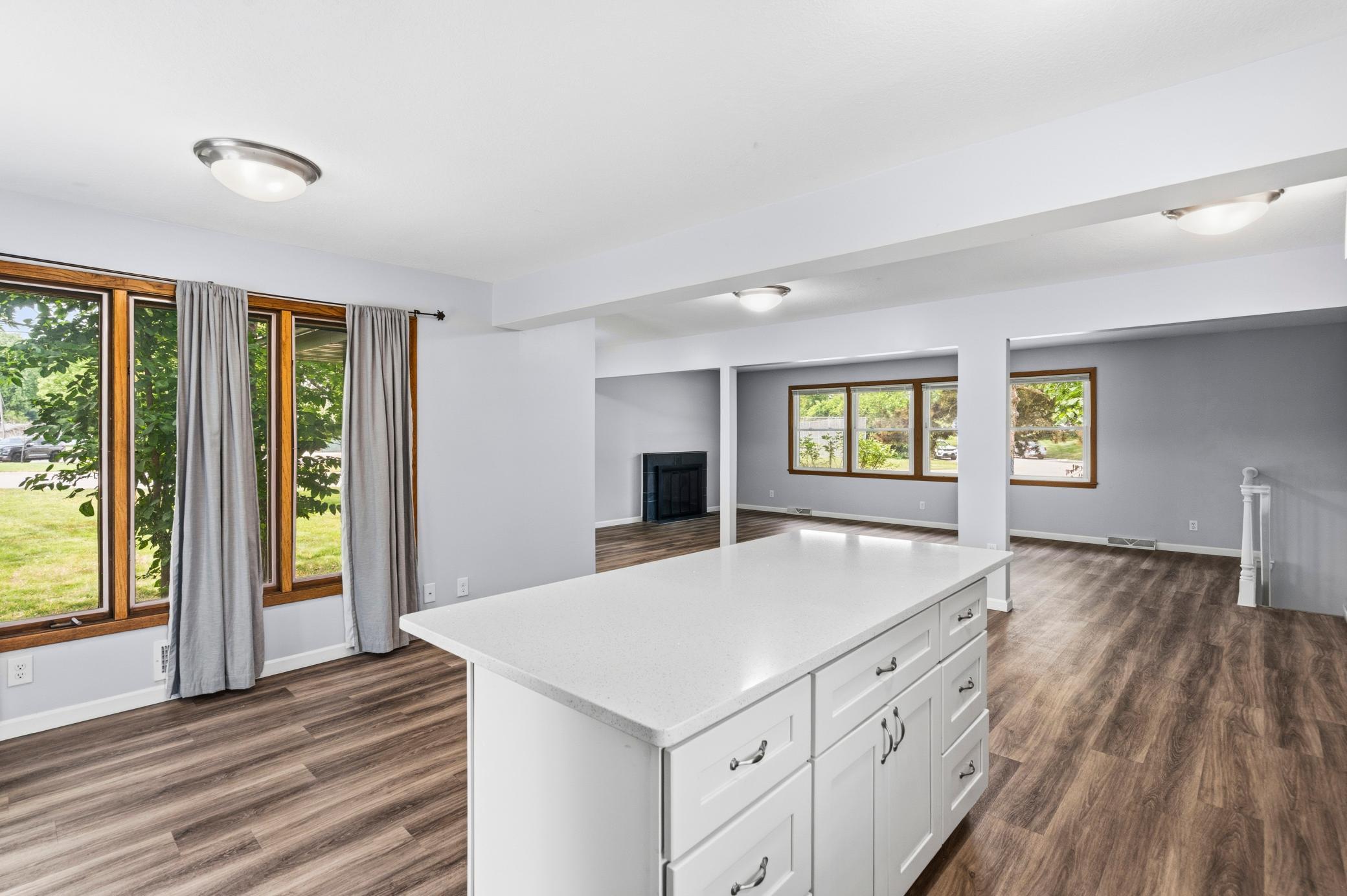 10500 Vessey Road Bloomington, MN 55437 - Photo 9 of 45 Gallery Image 9