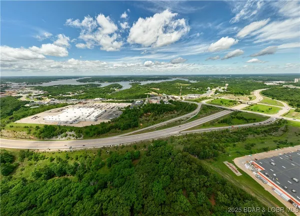 $3,600,000 | 4197 Osage Beach Parkway, Osage Beach, MO 65065
