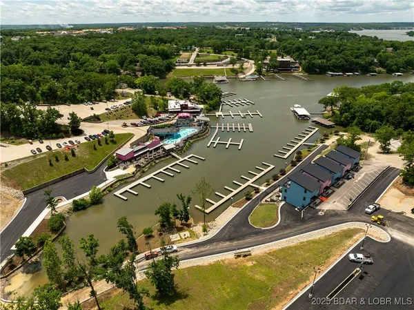 $3,600,000 | 4197 Osage Beach Parkway, Osage Beach, MO 65065