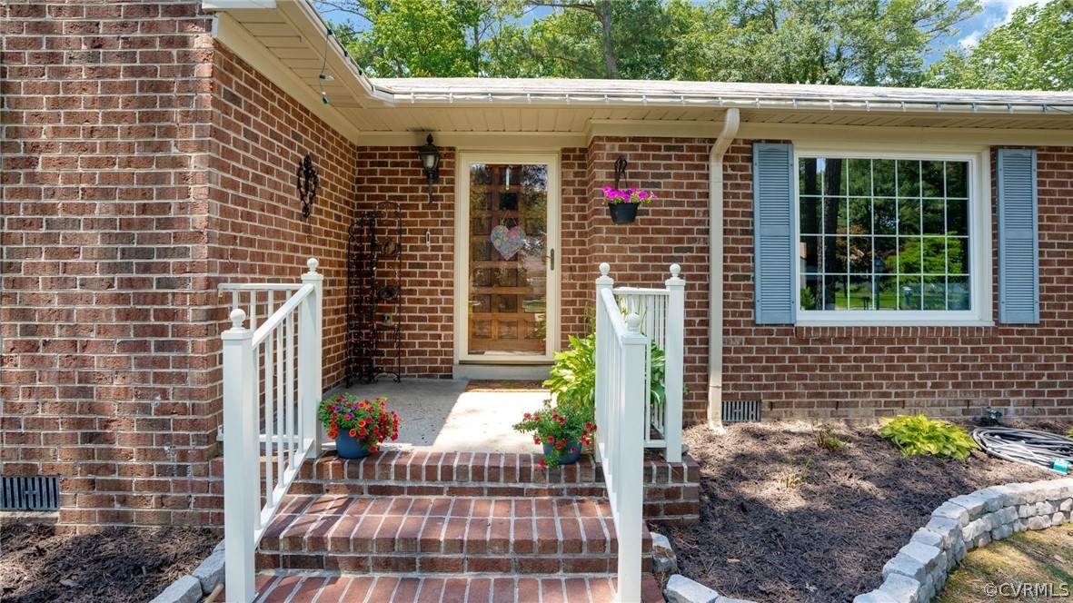 1902 Adelphi Road Henrico, VA 23229 - Photo 4 of 29 Gallery Image 4
