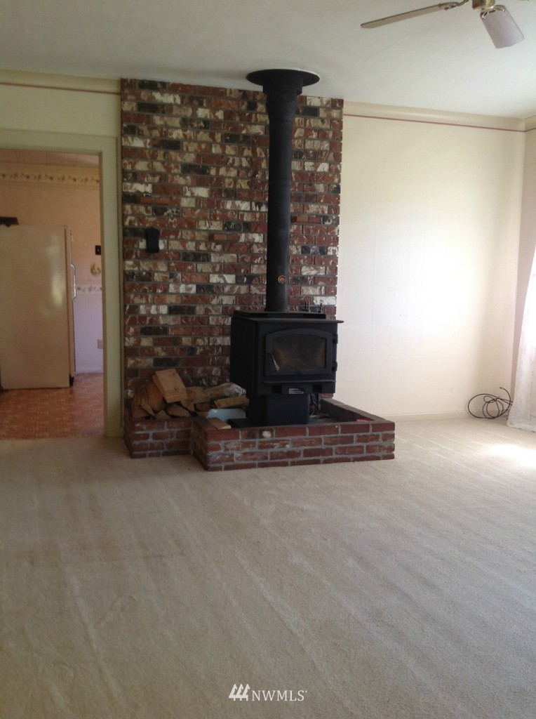 6615 Karjala Road Aberdeen, WA 98520 - Photo 3 of 24 Gallery Image 3