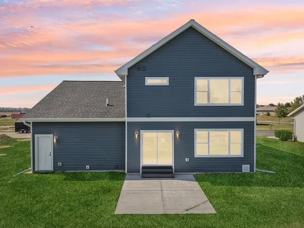 $550,000 | 216 Cardinal Lane, Sauk City, WI 53583