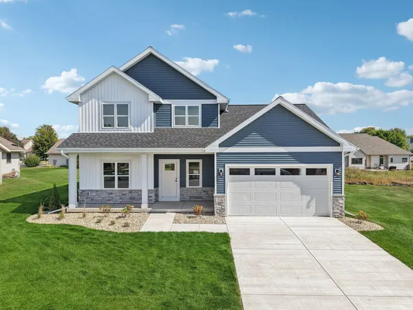 $550,000 | 216 Cardinal Lane, Sauk City, WI 53583