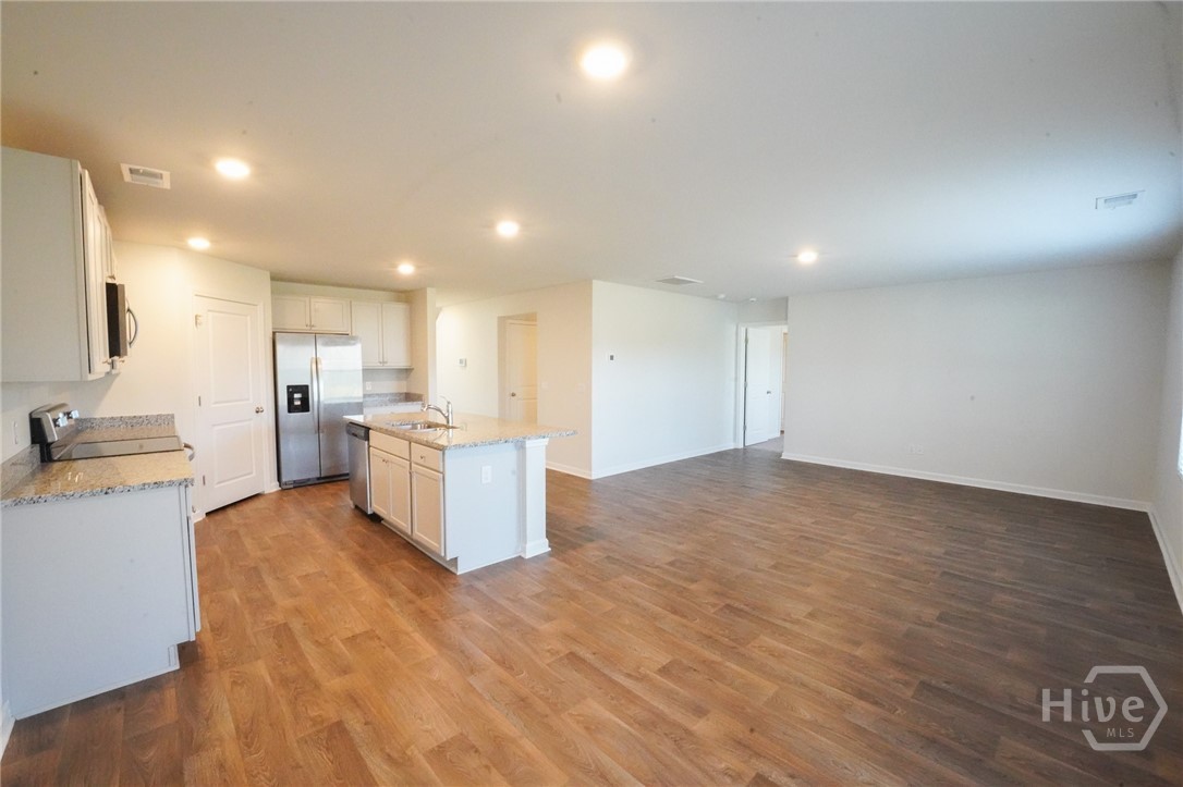 103 Skylark Road Bloomingdale, GA 31302 - Photo 9 of 50