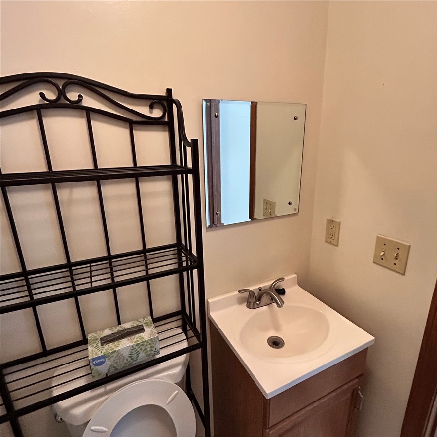 19 Brandywine Drive, Unit 2 Westerly, RI 02891 - Photo 6 of 10