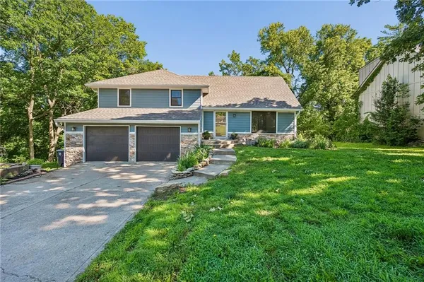 $340,000 | 7716 Northwest 69th Terrace, Kansas City, MO 64152