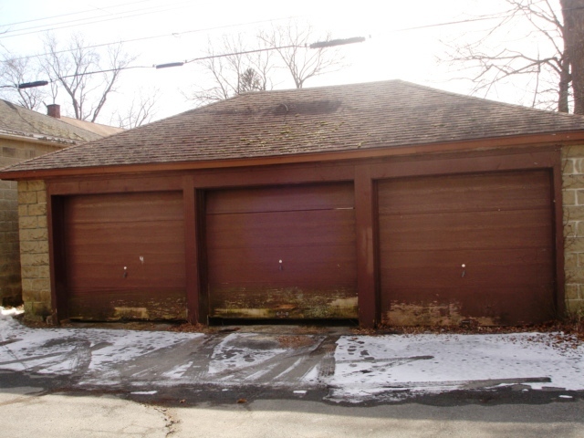 57-59 Bay State Road Pittsfield, MA 01201 - Photo 6 of 19 Three Car Garage