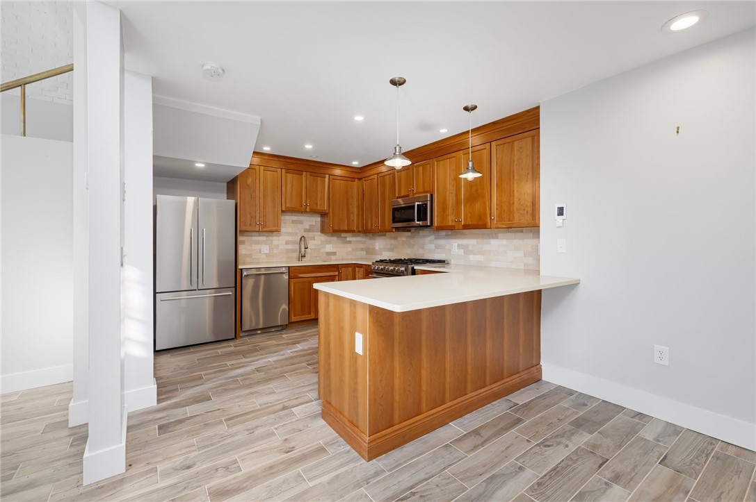 27 Power Street Providence, RI 02903 - Photo 3 of 16