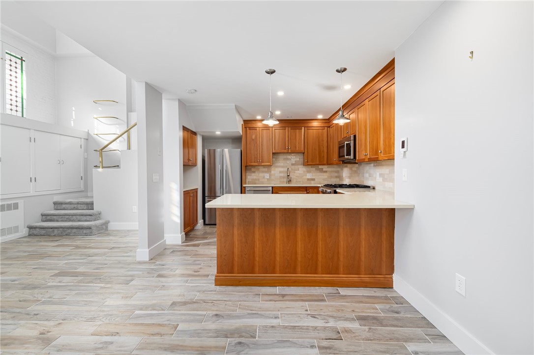 27 Power Street Providence, RI 02903 - Photo 4 of 16