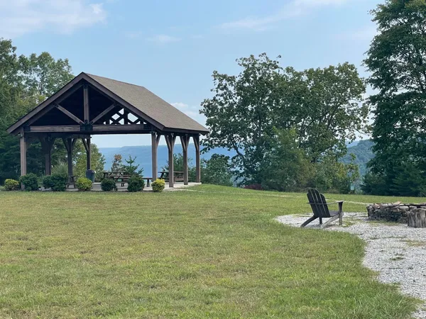 $1,857,000 | 1651 Lake Louisa Loop, Monteagle, TN 37356