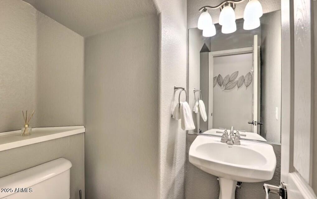 8801 West Palmaire Avenue Glendale, AZ 85305 - Photo 11 of 38 12