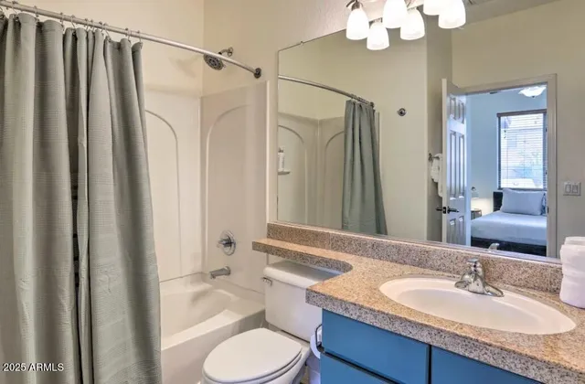 $4,400 | 8801 West Palmaire Avenue, Glendale, AZ 85305