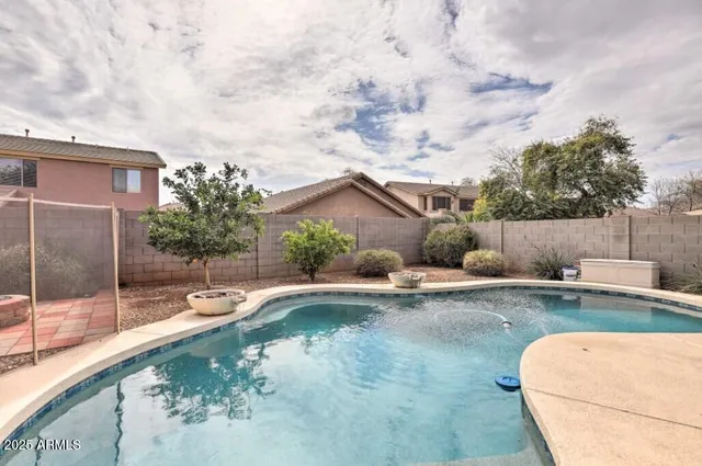 $4,400 | 8801 West Palmaire Avenue, Glendale, AZ 85305