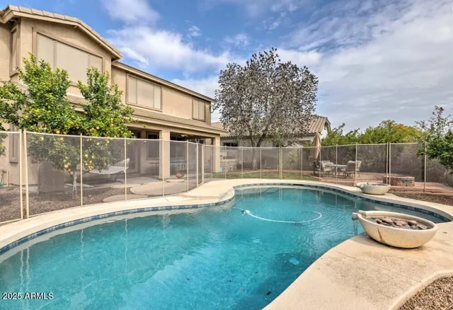 $4,400 | 8801 West Palmaire Avenue, Glendale, AZ 85305